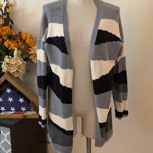 Buckle Gimmicks Sweater Medium